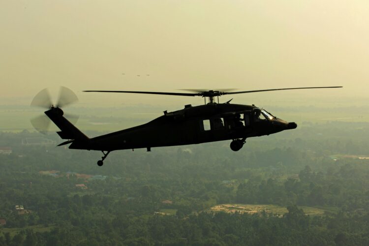 Ruski helikopter s tri člana posade srušio se u jezero