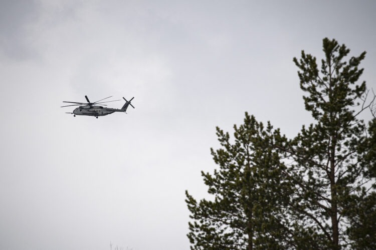 Nestao helikopter američkih marinaca! Traga se za pet osoba