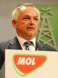 ŠEF MOL-a PREKINUO ŠUTNJU! Otkrio čiji je broj pisao Sanaderu u restoranu te žele li prodati INU!