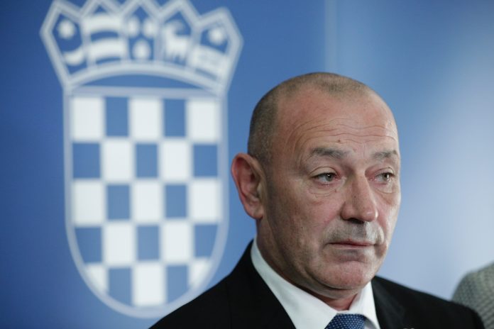 Medved odbija odgovoriti smatra li da ima ili nema desnih radikala u HDZ-u
