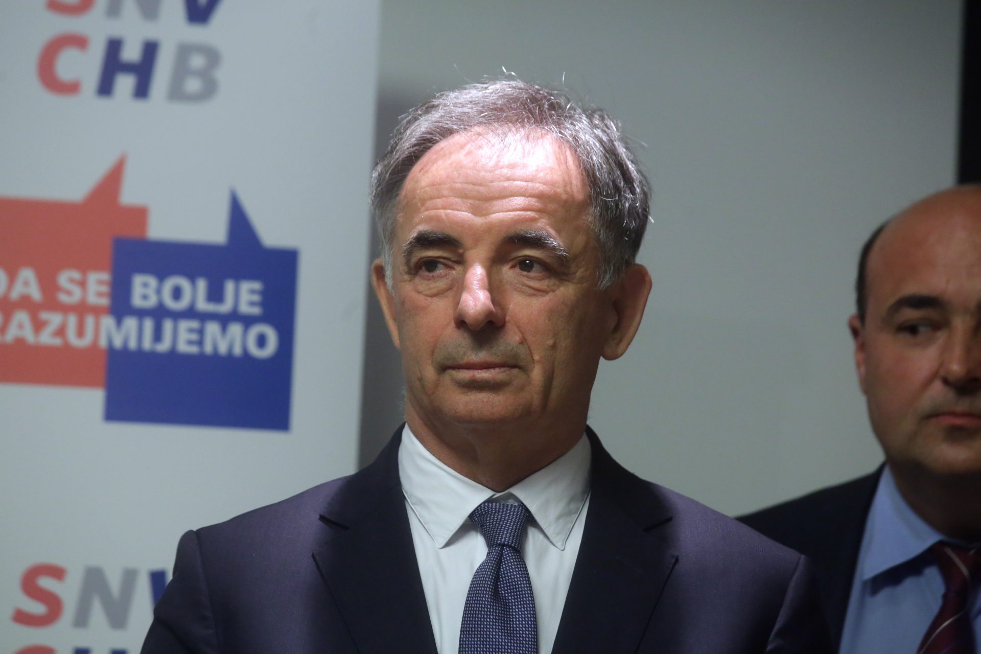 “PUPOVAC je nadkelner naše balkanske krčmice”: Ne stišavaju se reakcije na Pupovčev intervju