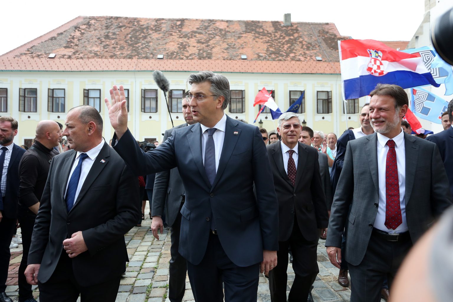 Sutra slijedi glasovanje u Saboru o povjerenju Vladi