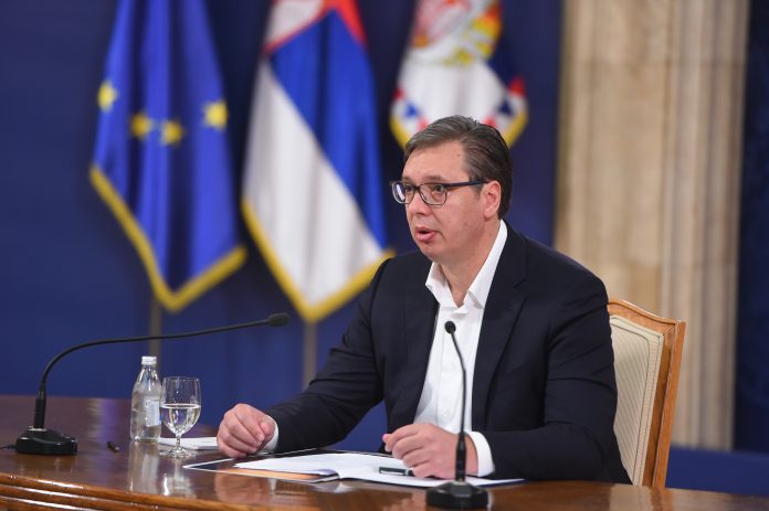 VUČIĆEVI KOMPLEKSI: “Preteći ćemo Hrvatsku do kraja godine, vojno i ekonomski više nikad neće biti jači od nas”