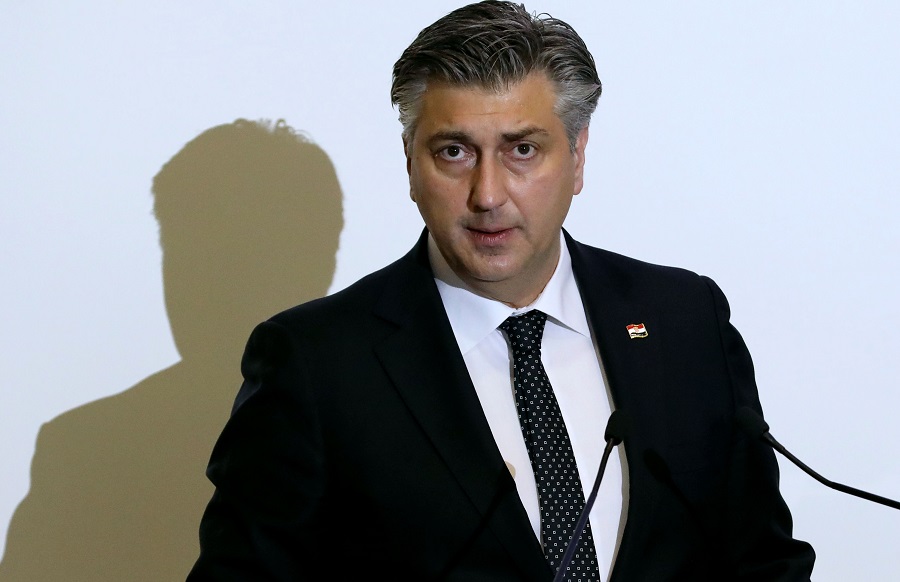 PLENKOVIĆ UZVRATIO MILANOVIĆU: “Želi biti kvazi lider oporbe”