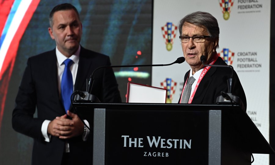 SKUPŠTINA HNS-A  Ćiro Blažević proglašen počasnim izbornikom Vatrenih