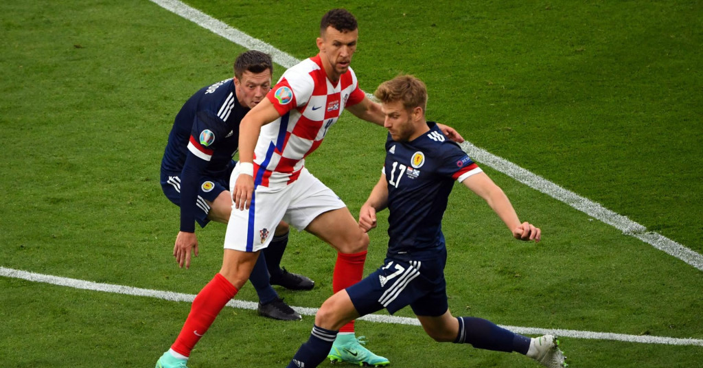 OGLASIO SE HNS: Nitko ne mora u samoizolaciju, Perišić nije imao bliskih kontakata, nije poznato je li se cijepio...