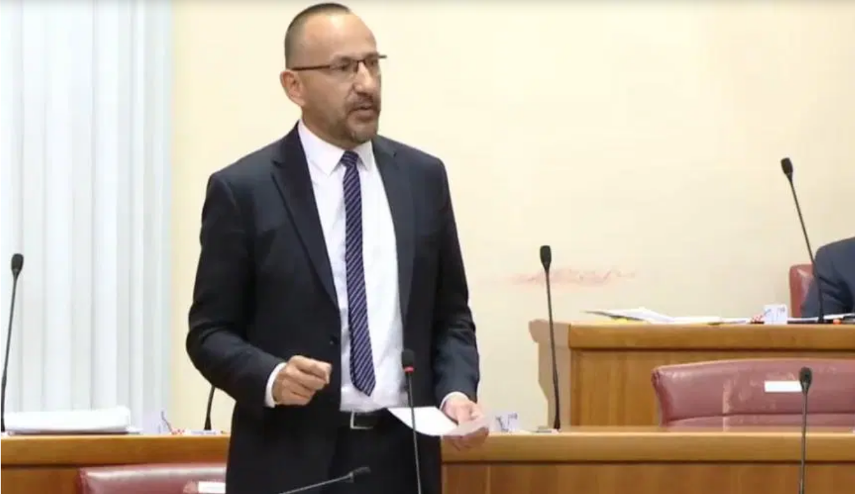 Hrvoje Zekanović odgovorio Milanoviću: Mogao si nas bar na Cvjetnicu osloboditi svojih ludosti.