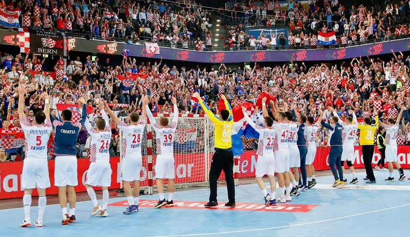 Hrvatska na Euru krenula pobjedom: Hrvatska – Crna Gora 27-21