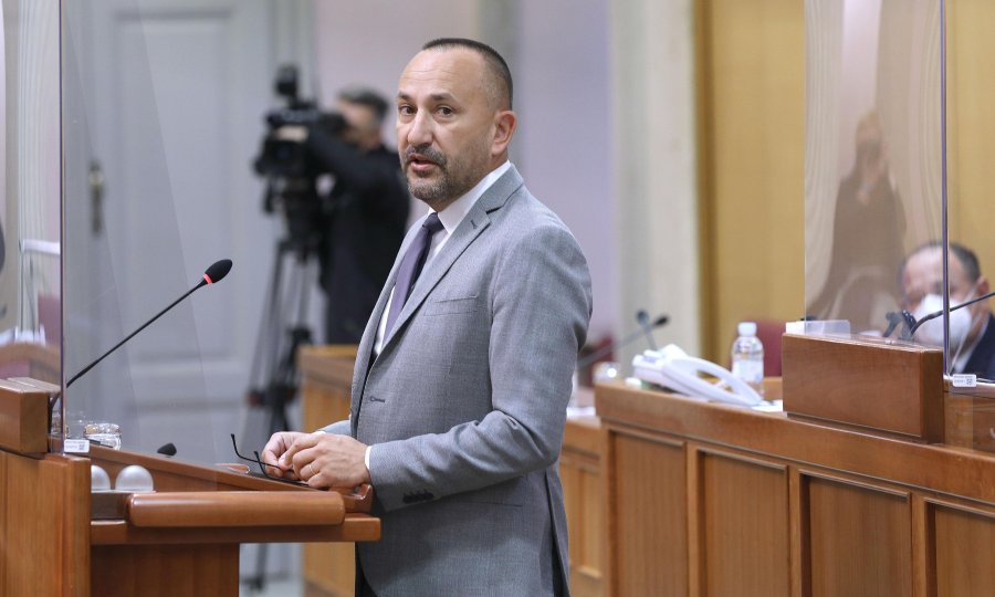 Zekanović tvrdi: Preda mnom su neki novi projekti, nisam igrač HDZ-a