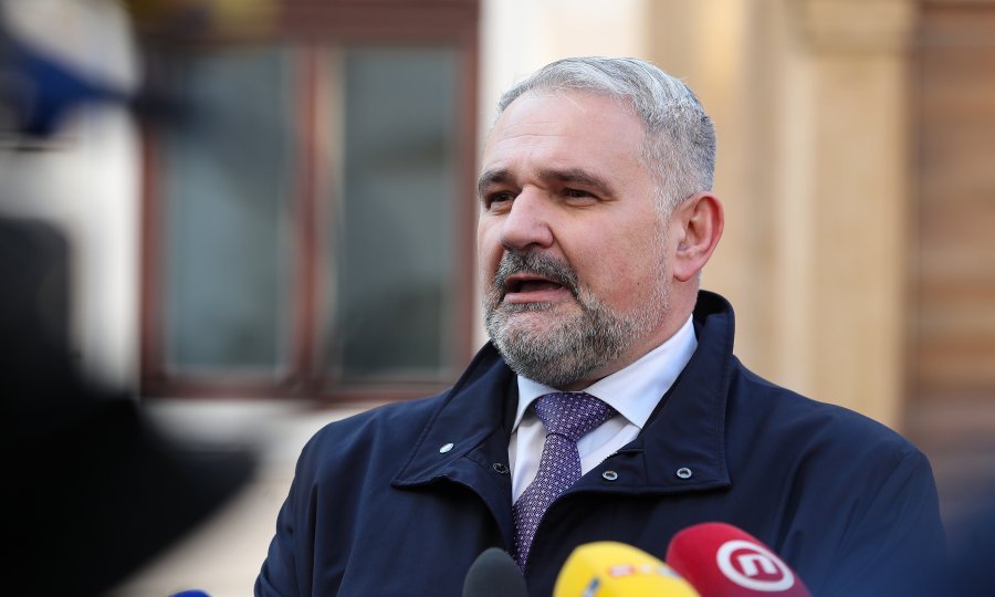 Poslodavci pozdravljaju nove mjere Vlade, traže minimum administracije