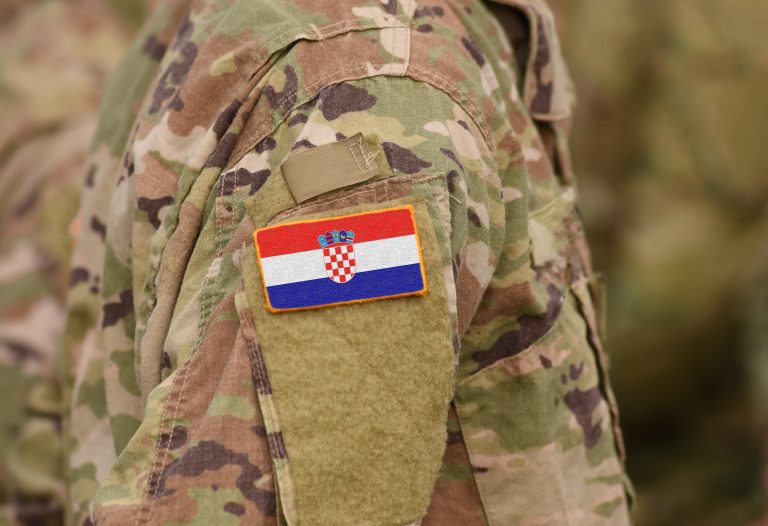 (VIDEO) 3. studenoga 1991. Hrvatska vojska – slavna pobjednička vojska i danas stoji na braniku Domovine!