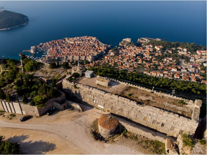 Tvrđava Imperial na Srđu – mjesto s kojeg je 1991. obranjen Dubrovnik