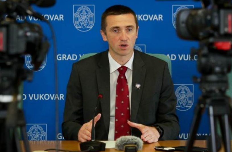 Penava: ‘Ova vlast velikosrpsku politiku vraća u igru. Dežulović? On je kolumnist Pupovčevih Novosti‘
