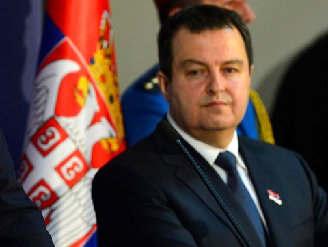 Mali Sloba ponovno zabavlja lažima i obmanama!