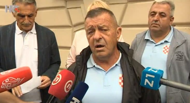 Banitelji Petrinja DORH-u predali kaznenu prijavu protiv Pupovca