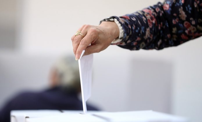 Neslužbeni rezultati prvog kruga lokalnih izbora: Poznata imena šest župana