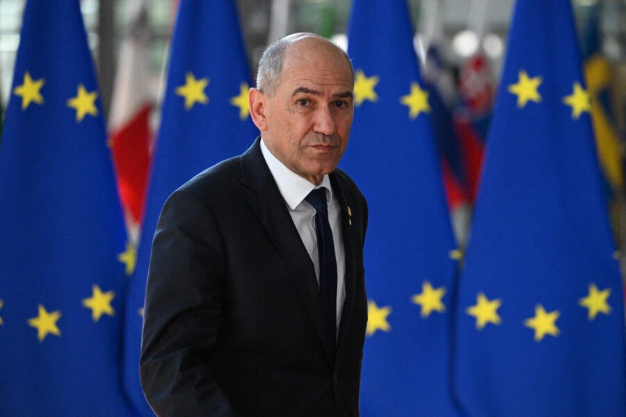 Janša pozvao Slovence da se naoružaju: “Vrag je odnio šalu”