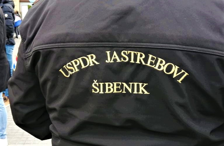 Šibenski branitelji: General Ademi ne govori istinu - ratni zločinac Ratko Mladić i pukovnik Slavko Lisica nisu bila na Šibenskom mostu u rujnu 1991. godine niti je JNA napadala Šibenik tenkovima T-84