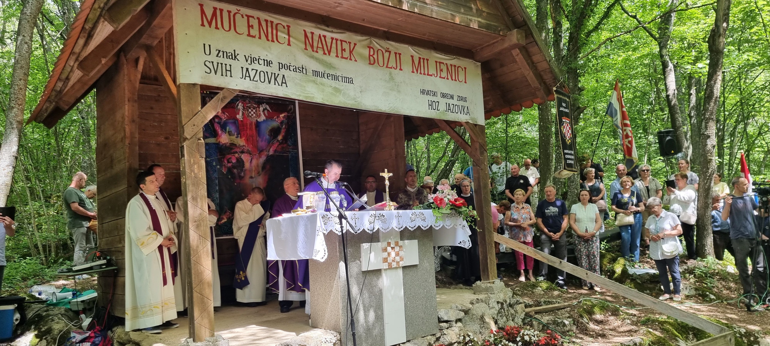 Branko Smrekar: JAZOVKA