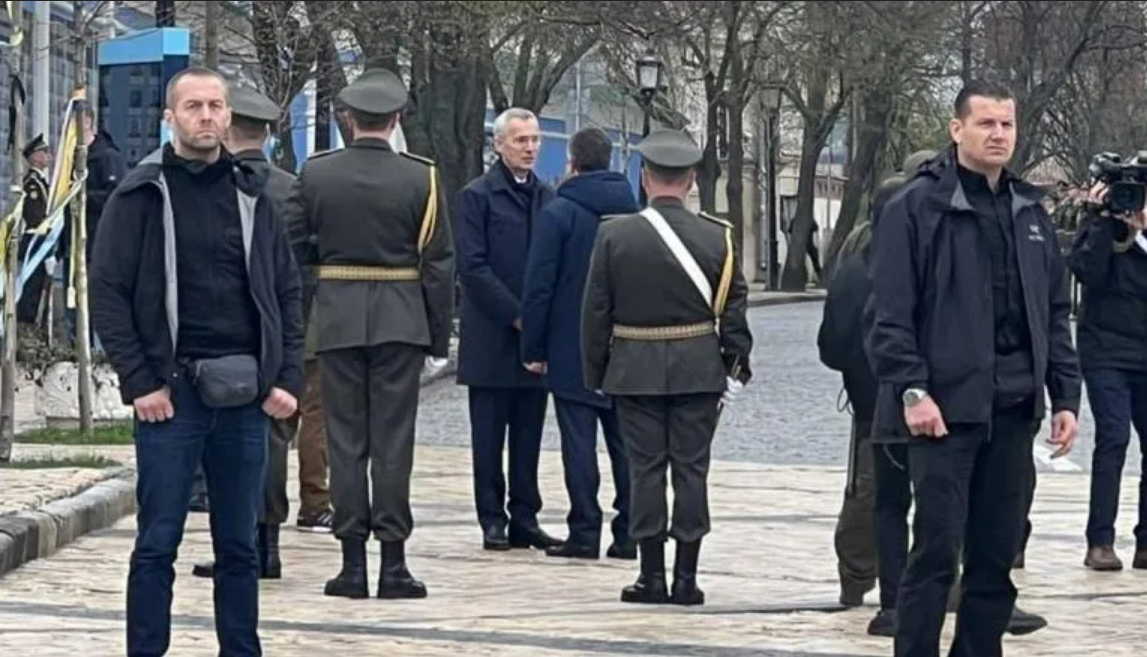 Stoltenberg prvi put u Ukrajini od početka invazije: Šef NATO saveza iznenada stigao u Kijev