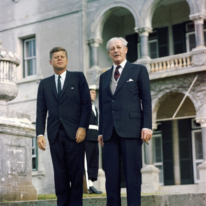 12. svibnja 1945. Harold Macmillan odlučio hrvatske civile i zarobljenike izručiti Titu