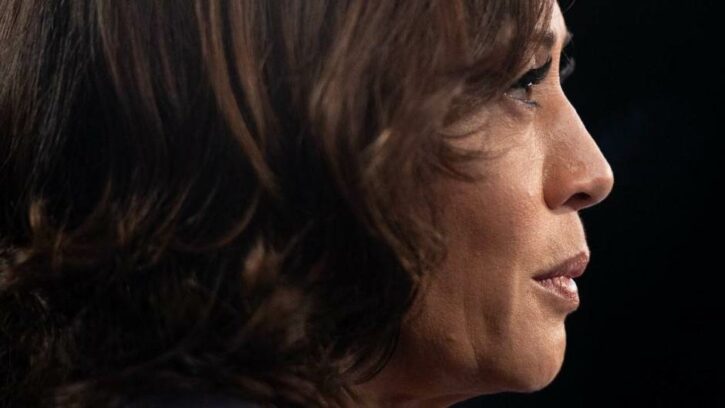 Tko je Kamala Harris, zasad izgledna nasljednica Joe Bidena u predsjedničkoj utrci u SAD-u?