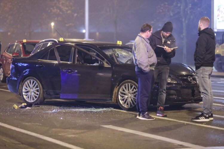 Kaos u Zagrebu: Na cesti slupani automobili, uhićena četiri muškarca