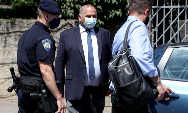 ‘LJUTIO SE JER NISMO PREPOZNALE DA JE RAVNATELJ TELEVIZIJE’ Bačić se srdio na agentice za nekretnine, evo koliko je platio stan
