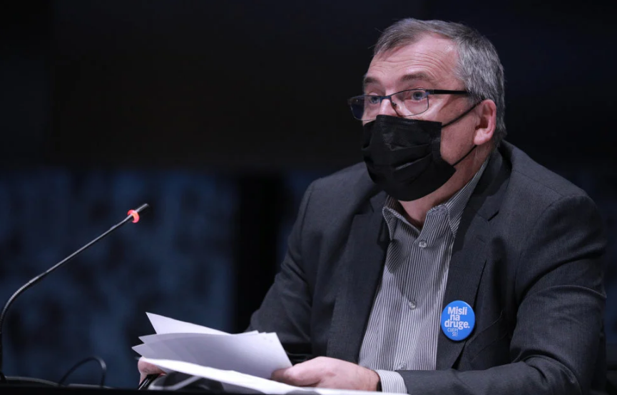 STOŽER OBJAVIO Imamo 255 novih slučajeva, preminulo 55 ljudi