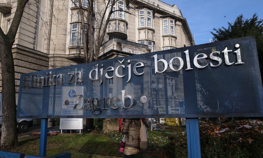 Djevojčica iz Nove Gradiške i dalje kritično, liječnici su pregledali i ostalu djecu