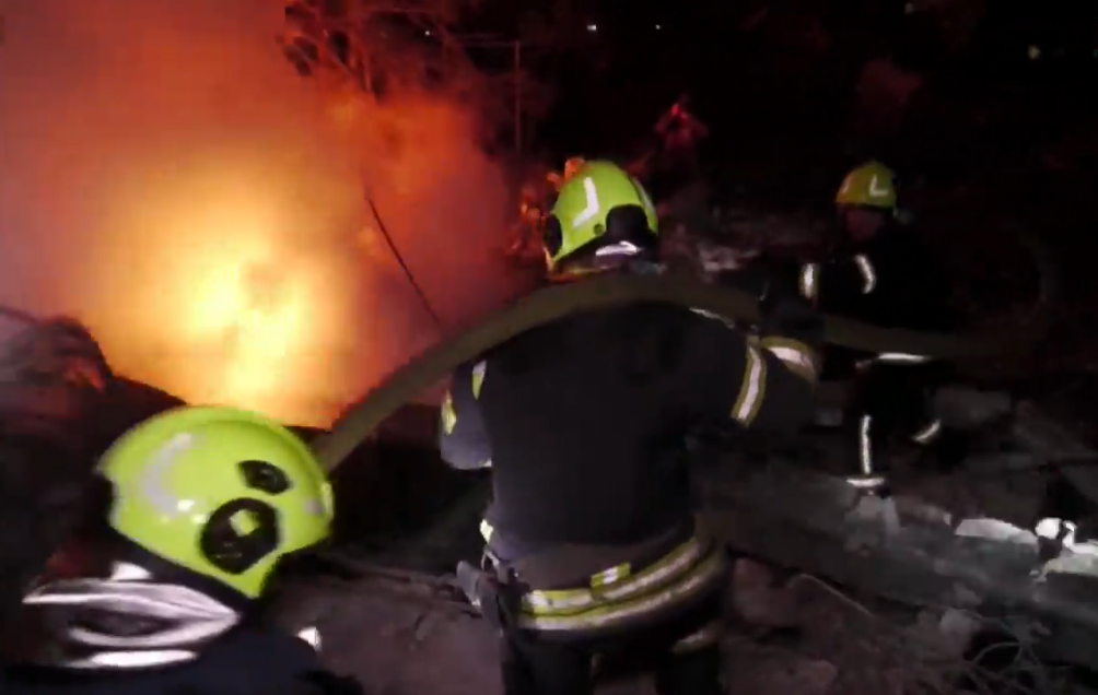 VIDEO Veliki ruski raketni napad na Ukrajinu, šest ozlijeđenih: Raznijeli zgrade, izbila buktinja