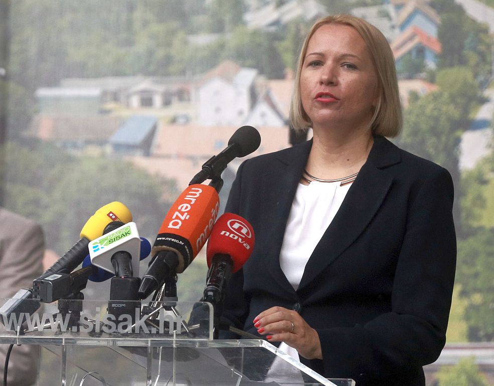 Novi skandal SDP-ove sisačke gradonačelnice Ikić Baniček: Uz pomoć svih pročelnika lažirala gradski proračun?