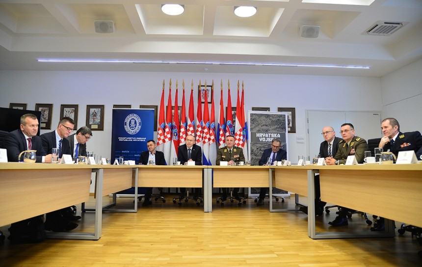 Financijskim plan MORH-a predviđeni borbeni avioni, helikopteri, borbena vozila i gradnja ophodnog broda