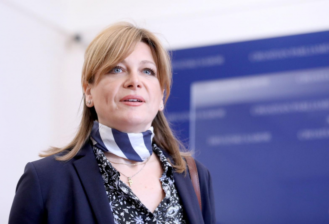 PLENKOVIĆEVA PRIJATELJICA U SREDIŠTU ZANEMARENE AFERE: Krišto otvoreno progovorila o svemu!