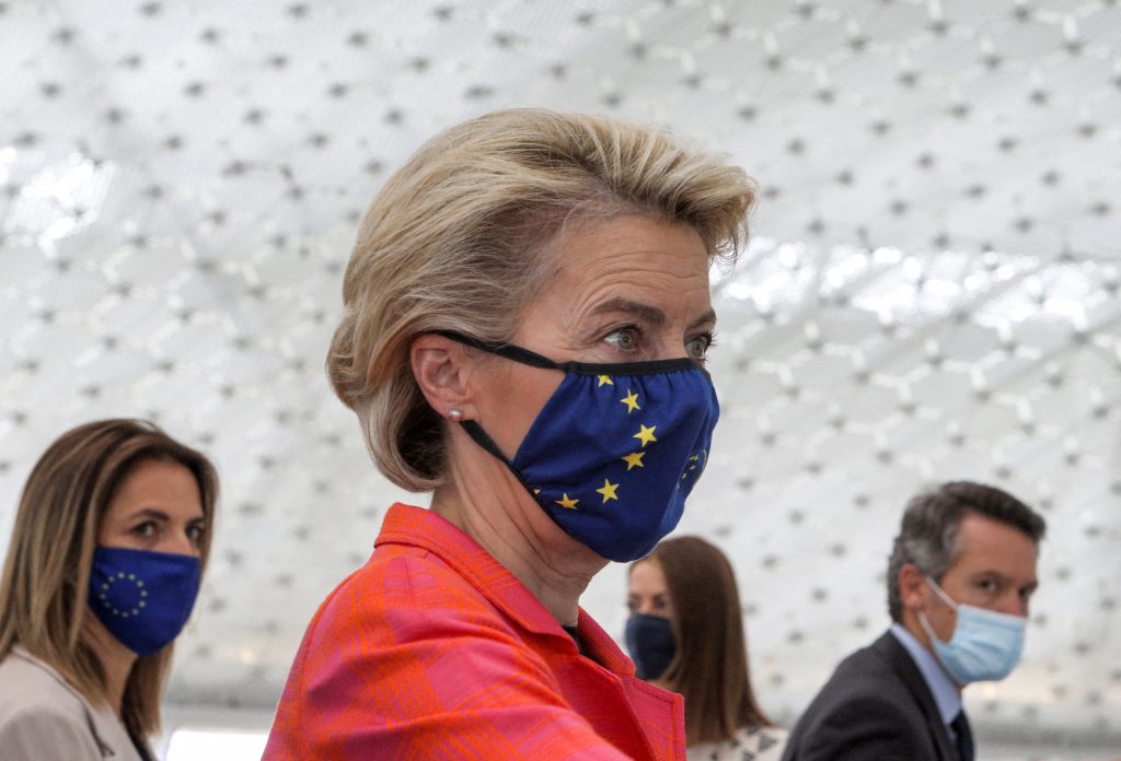 Von der Leyen: Bodljikave žice i zidove na granicama nećemo financirati