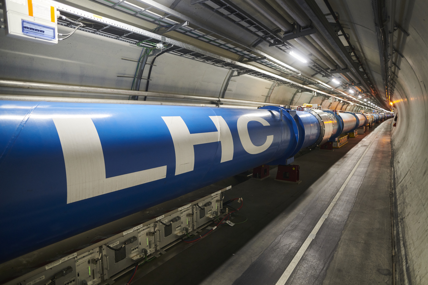 Znanstvenici CERN-a otkrili tri dosad nepoznate čestice