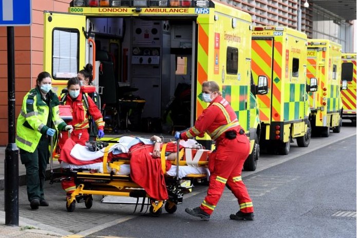 U Britaniji već 6. tjedan smrtnost iznad prosjeka, glavni uzrok nije COVID: ‘Na naplatu nam stiže lockdown‘