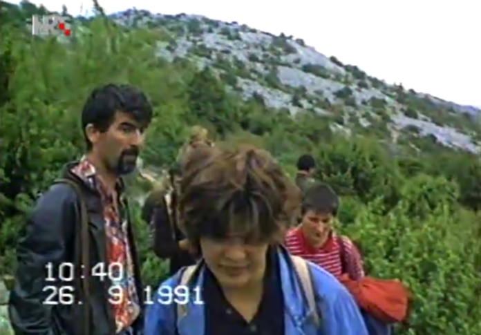 24. rujna 1991. Zločini srpske agresorske vojske (Lovinac, Gračac) – masakrirano i živo zapaljeno 45 Hrvata, a ostali se spasili bijegom preko Velebita