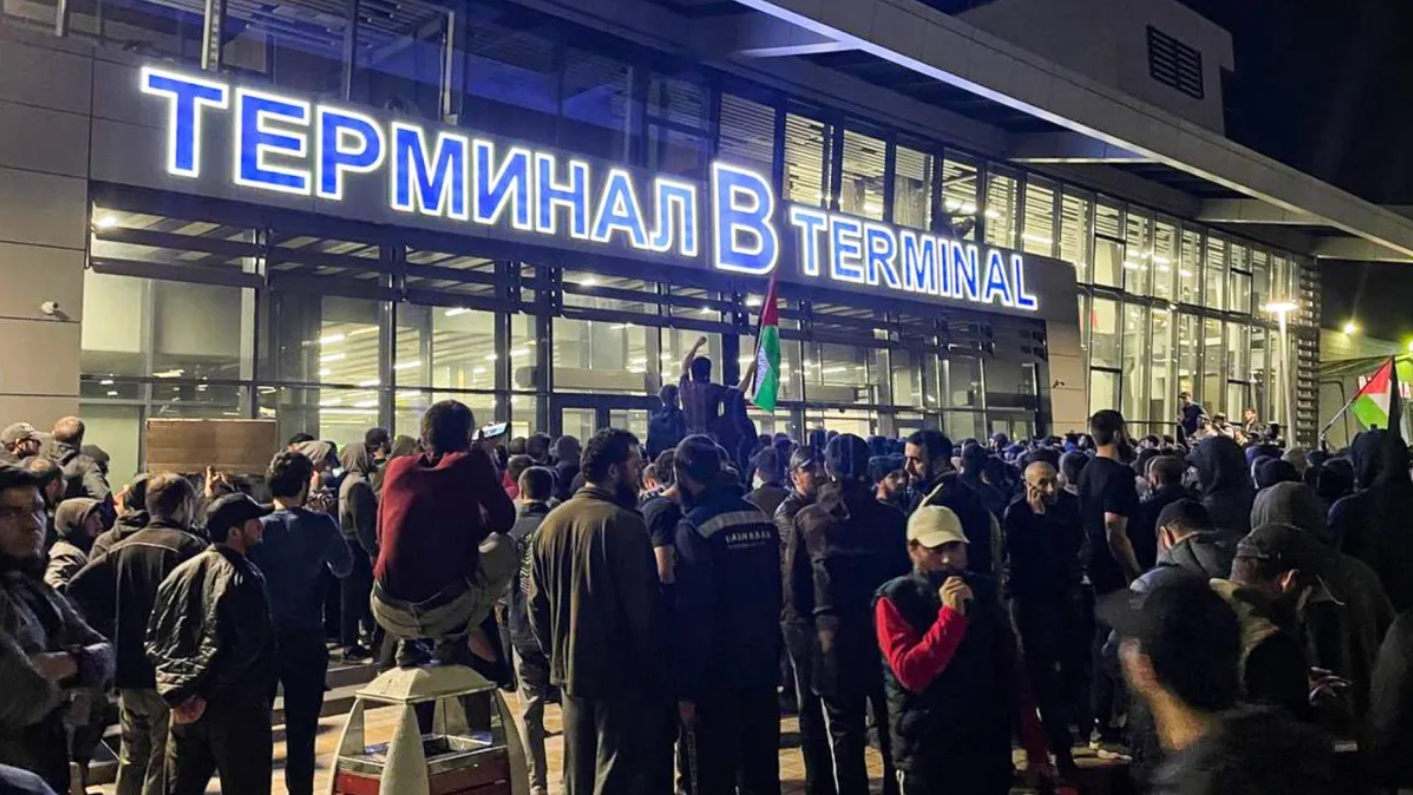 Uhićeno 60 osoba na aerodromu Mahačkala poslije napada na zrakoplov iz Izraela