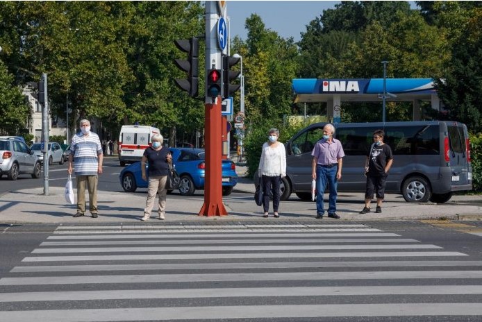 Pješakinja nastradala nakon što je na nju naletio automobil
