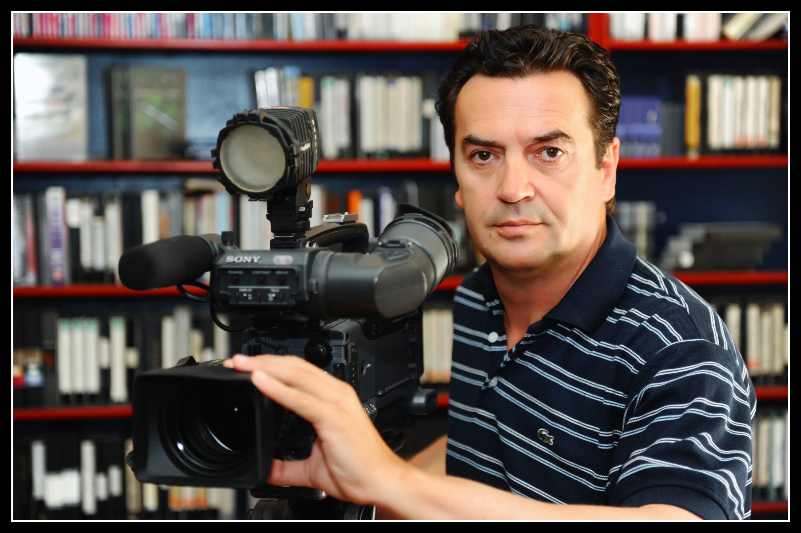 Petar Malbaša: “Bio sam vojnik s kamerom – danas me opet ponižavaju u mojem Sinju!”