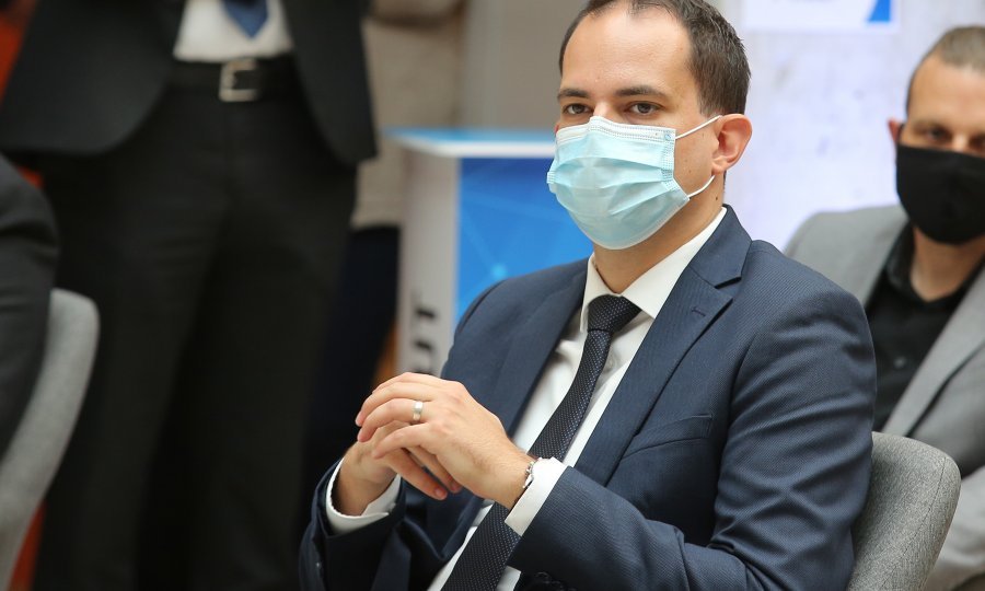 Malenica o odluci u Vukovaru i o tome je li utuživo kresanje plaća u Tehnixu ako su radnici u samoizolaciji