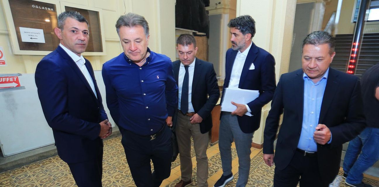 Mamićev konačni pad i strah u očima Dinamovih šefova: Sad počinje izdaja najvećih ulizica. Oni će najjače cipelariti!