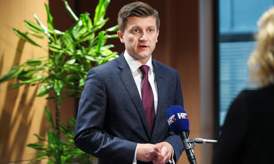 Vlada ide u porezno rasterećenje: Pogledajte koliko bi plaće od Nove godine mogle rasti