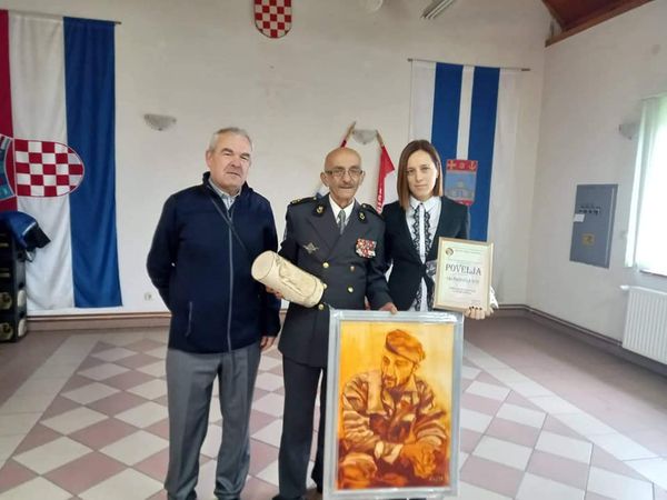 Ernestonovo!
