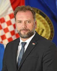 Banožić emotivno: ‘Branitelji su Hrvatsku doveli do europskih integracija i članstva u EU’