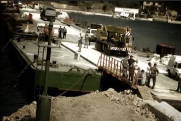 18. srpnja 1993. Maslenica – otvoren pontonski most koji je spojio Hrvatsku