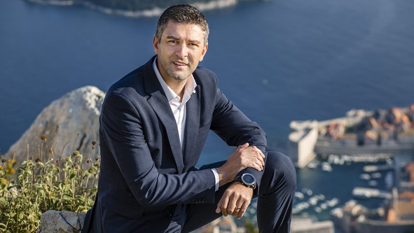 MEDIJSKI UDAR NA FRANKOVIĆA ZBOG NATPISA! Franković: Radi se o HOS-ovoj oznaci i ne znam što je u tome sporno