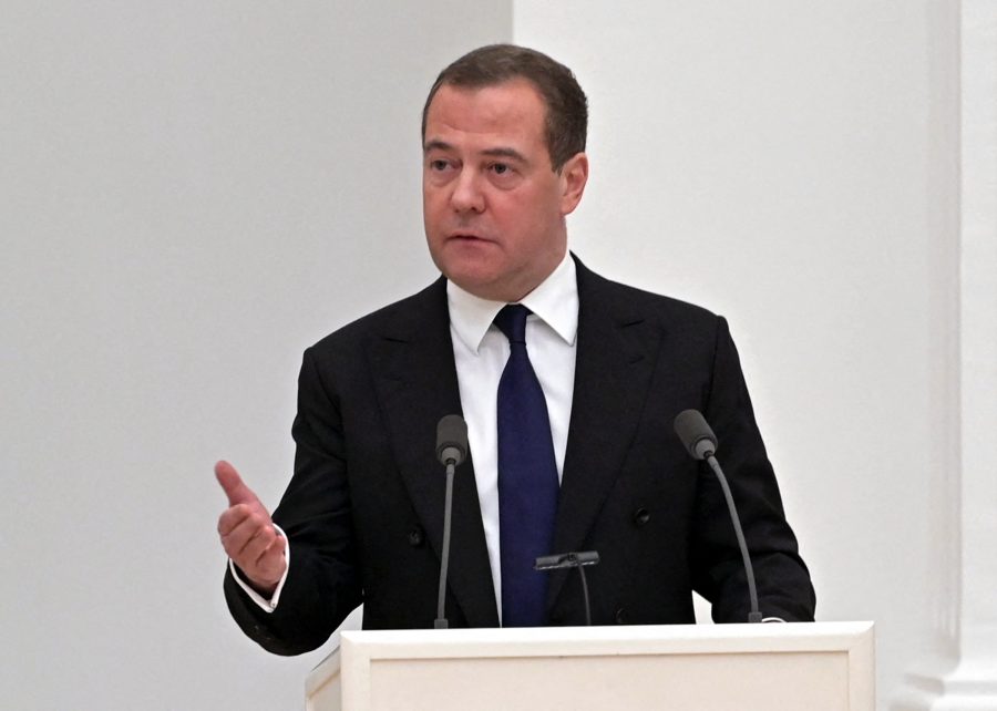 Medvedev: Zapad je potpuno lud! Treći svjetski rat je sve bliže