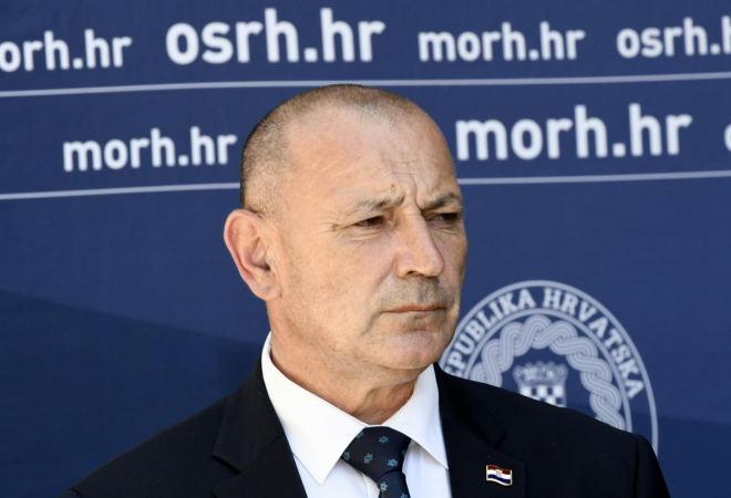 BRANITELJE SE POKUŠAVA PRIKAZATI KAO ‘PRIVILEGIČARE’ I ‘POVLASTIČARE’! Medvedovo ministarstvo objavilo oštar demanti: ‘Pojedinci ih imaju potrebu ponižavati’